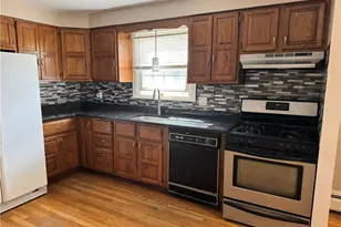27 Monmouth Dr, East Providence, RI 02515 - Photo 19