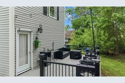 102 Sayles Avenue, Warwick, RI 02889 - Photo 37