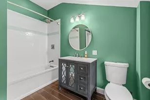 102 Sayles Ave, Warwick, RI 02889 - Photo 21