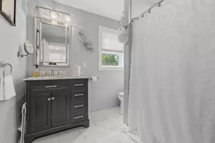 102 Sayles Ave, Warwick, RI 02889 - Photo 33