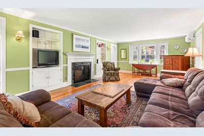 340 Newman Avenue, East Providence, RI 02916 - Photo 9
