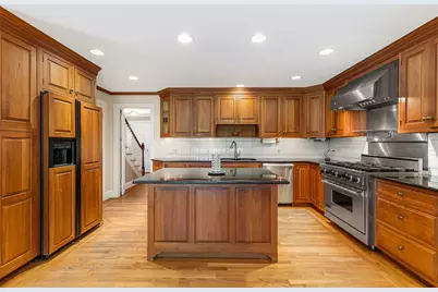 340 Newman Avenue, East Providence, RI 02916 - Photo 15