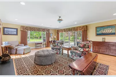 340 Newman Avenue, East Providence, RI 02916 - Photo 23