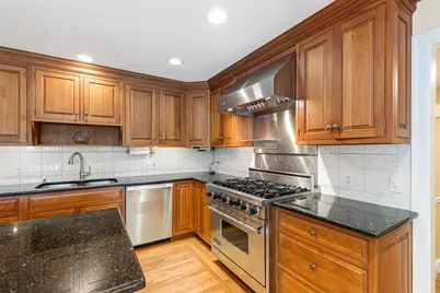 340 Newman Avenue, East Providence, RI 02916 - Photo 13