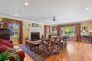340 Newman Ave, East Providence, RI 02916 - Photo 21