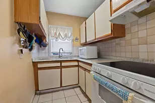82 Webster St, Pawtucket, RI 02861 - Photo 15