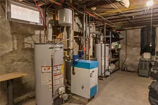 88 10th St, Providence, RI 02906 - Photo 41