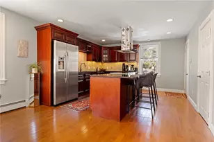 88 10th St, Providence, RI 02906 - Photo 25
