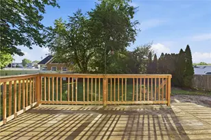 61 Rose Hill Dr, Cranston, RI 02920 - Photo 15