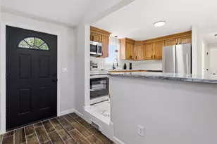 61 Rose Hill Dr, Cranston, RI 02920 - Photo 3