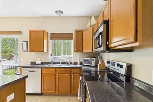 23 Beechwood Hollow, Hopkinton, RI 02808 - Photo 9