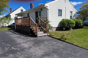 48 Jenks St, East Providence, RI 02914 - Photo 3