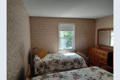 48 Jenks Street, East Providence, RI 02914 - Photo 9
