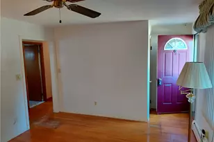 48 Jenks St, East Providence, RI 02914 - Photo 5