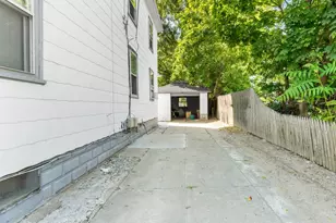 1428 Park Ave, Cranston, RI 02920 - Photo 13