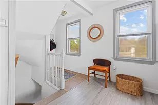30 Sherwood St, Providence, RI 02908 - Photo 15