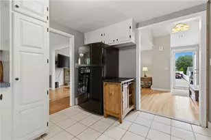 35 Superior View Blvd, North Providence, RI 02911 - Photo 11