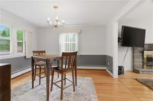 35 Superior View Blvd, North Providence, RI 02911 - Photo 9