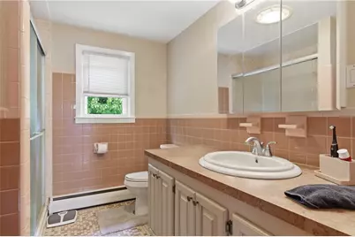 35 Superior View Boulevard, North Providence, RI 02911 - Photo 19