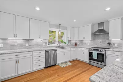 17 Will Croft Street, Cumberland, RI 02864 - Photo 5