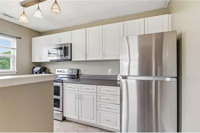 114 Mill Street #303, Woonsocket, RI 02895 - Photo 7
