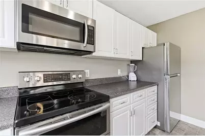 114 Mill Street #303, Woonsocket, RI 02895 - Photo 5