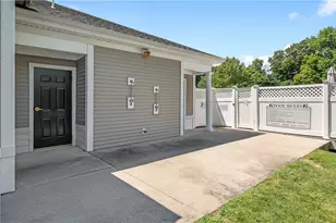 114 Mill St, Woonsocket, RI 02895 - Photo 37