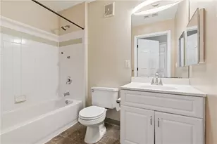 114 Mill St, Woonsocket, RI 02895 - Photo 23