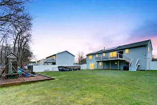 82 Mohawk Trail, Cranston, RI 02921 - Photo 19