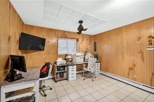 82 Mohawk Trail, Cranston, RI 02921 - Photo 17