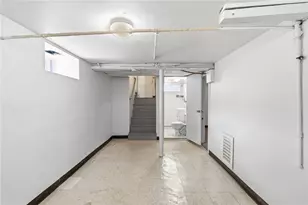 35 Lawrence St, Providence, RI 02909 - Photo 31