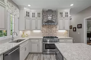 329 Wickham Rd, North Kingstown, RI 02852 - Photo 11