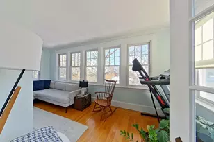 27 Cranston Ave, Newport, RI 02840 - Photo 13