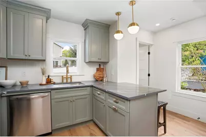 54 Grand View Street, Providence, RI 02906 - Photo 17