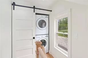 54 Grand View St, Providence, RI 02906 - Photo 21
