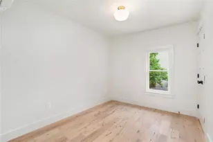 54 Grand View St, Providence, RI 02906 - Photo 23