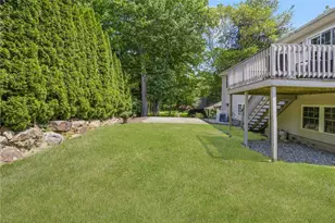 111 S Comstock Pkwy, Cranston, RI 02921 - Photo 43