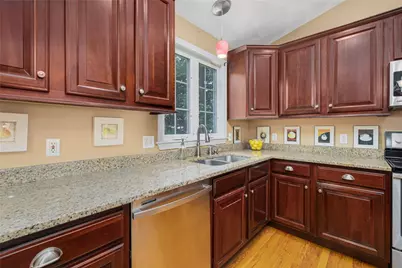 111 South Comstock Parkway, Cranston, RI 02921 - Photo 11
