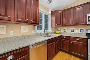 111 S Comstock Pkwy, Cranston, RI 02921 - Photo 11