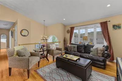 111 South Comstock Parkway, Cranston, RI 02921 - Photo 15