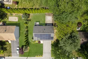111 S Comstock Pkwy, Cranston, RI 02921 - Photo 3