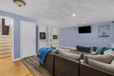 111 South Comstock Parkway, Cranston, RI 02921 - Photo 31