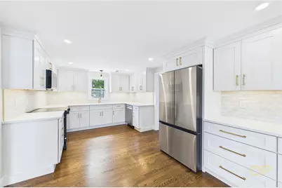 28 Eden Crest Drive, Cranston, RI 02920 - Photo 5
