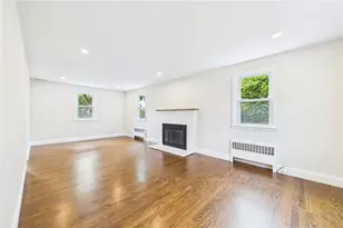 28 Eden Crest Dr, Cranston, RI 02920 - Photo 11
