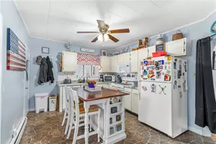 19 Charpentier Ave, Pawtucket, RI 02861 - Photo 5