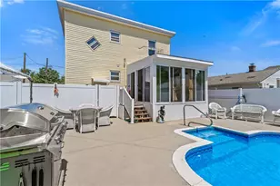 19 Charpentier Ave, Pawtucket, RI 02861 - Photo 35