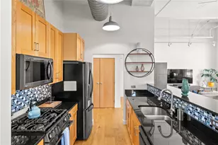 300 Pearl St, Providence, RI 02907 - Photo 11