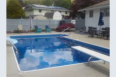72 Wayne Road, Woonsocket, RI 02895 - Photo 11