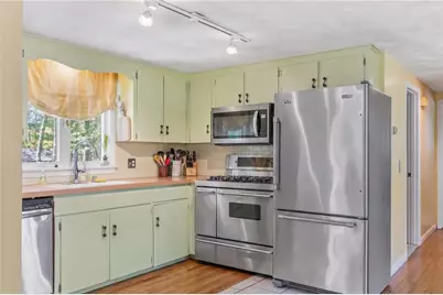 102 Woodbine Road, South Kingstown, RI 02879 - Photo 9