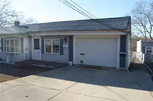 78 Edgewater Dr, Blackstone, MA 01504 - Photo 7